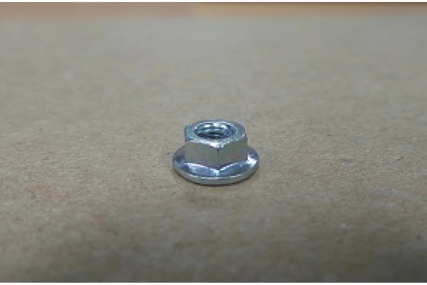 SAMSUNG Microwave Oven Flange Nut - DE60-30016A